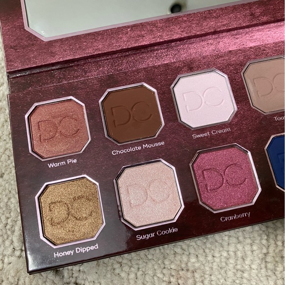 Dominique Cosmetics Berries & Cream eyeshadow makeup palette - Picture 3 of 6